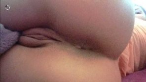 amateurfoto Just your standard girl sending you pictures of her ass and rear pussy