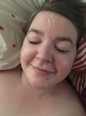 photo amateur [OC] Blue milked me directly onto her face this morning ;)