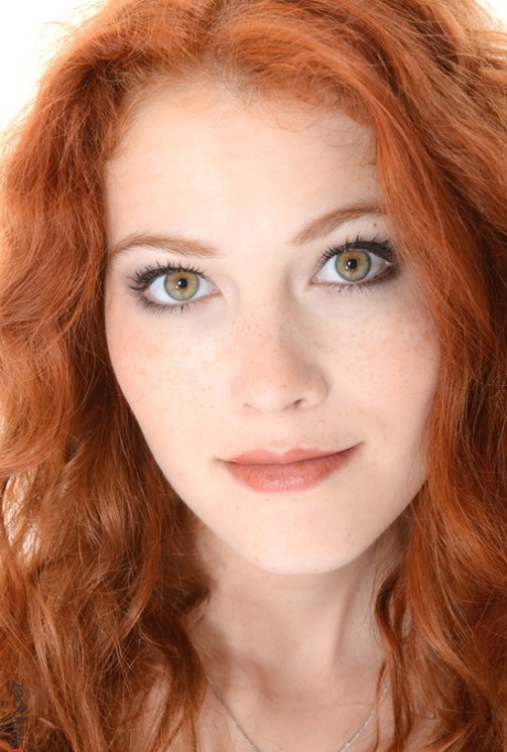 amateur photo 18072173_002_65ab