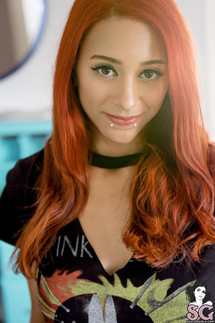 amateur photo 1000164224