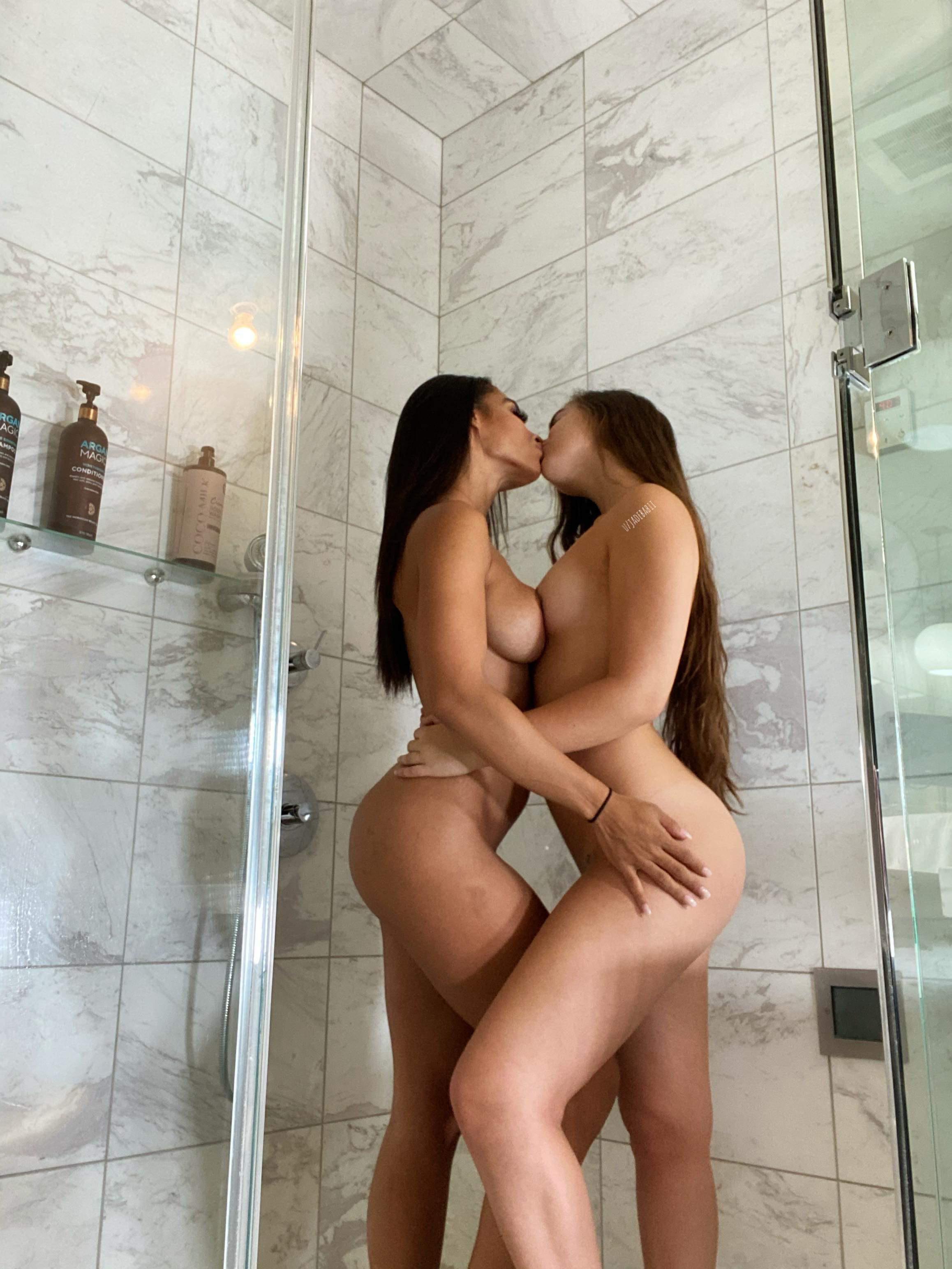 Hot Shower Porn Pic - EPORNER