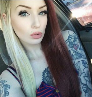 amateur pic Tatted up beautyl.
