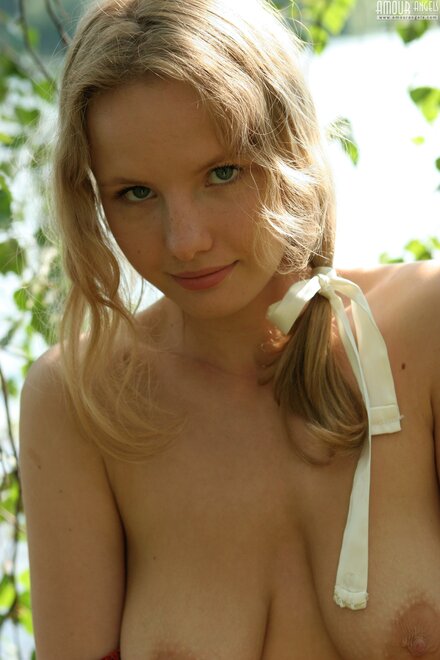 AmourAngels-Katja-Wood-0096