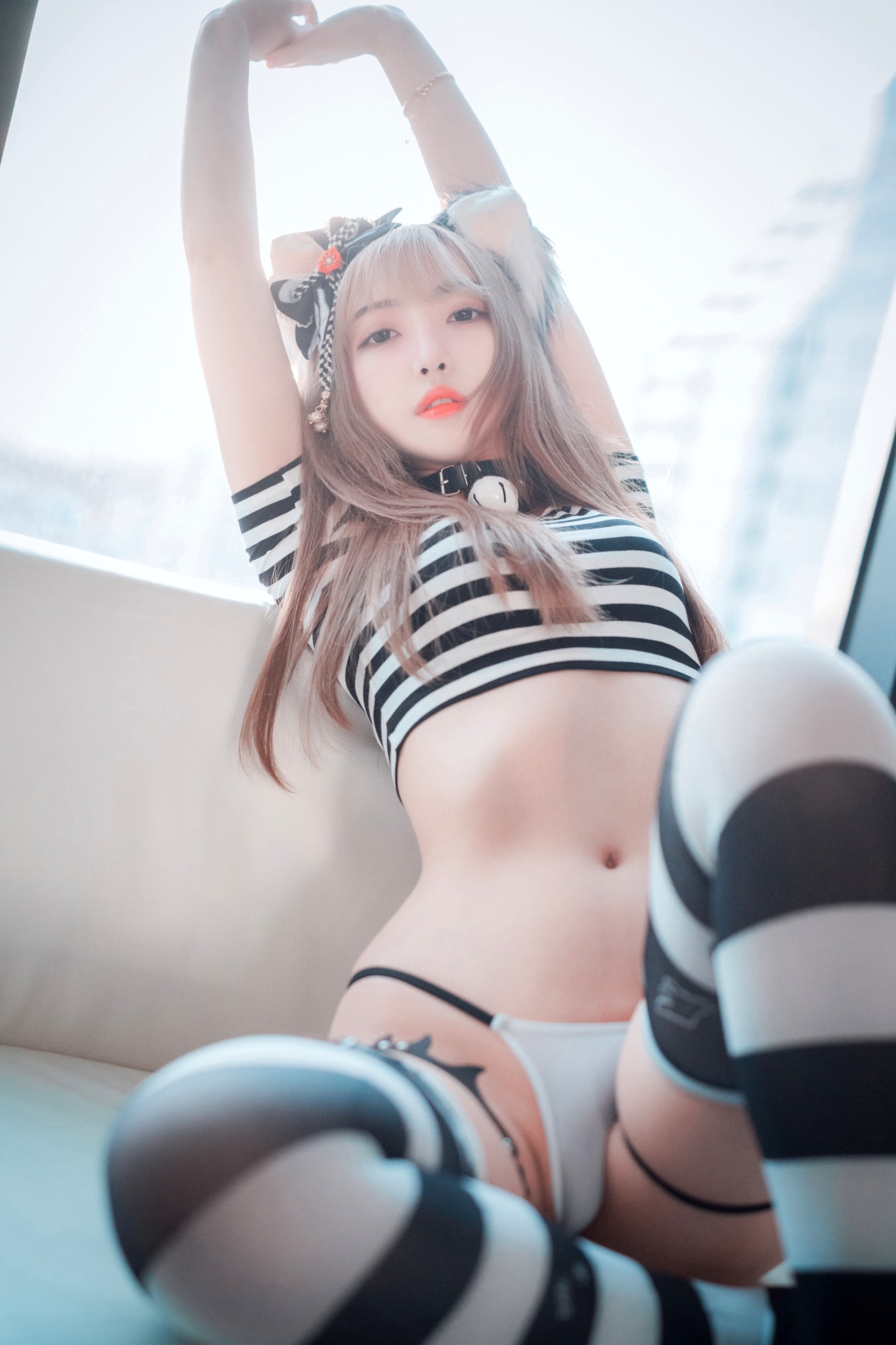 amateur photo Hanari Catgirl in Stripes_014