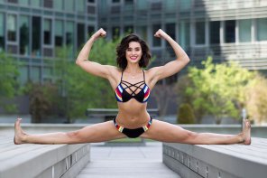 foto amadora Bianca Van Damme following in her father's footsteps