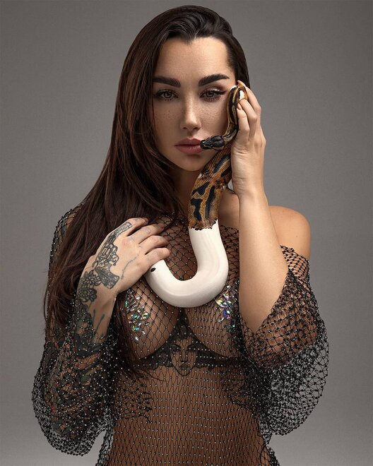 semenphoto_7229780110381934632397986630165930052242752n