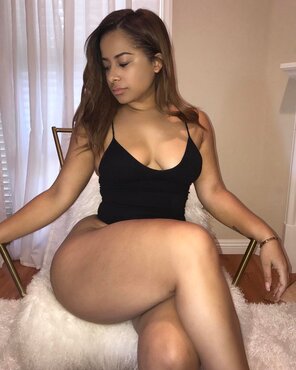 foto amatoriale Thick Thighs