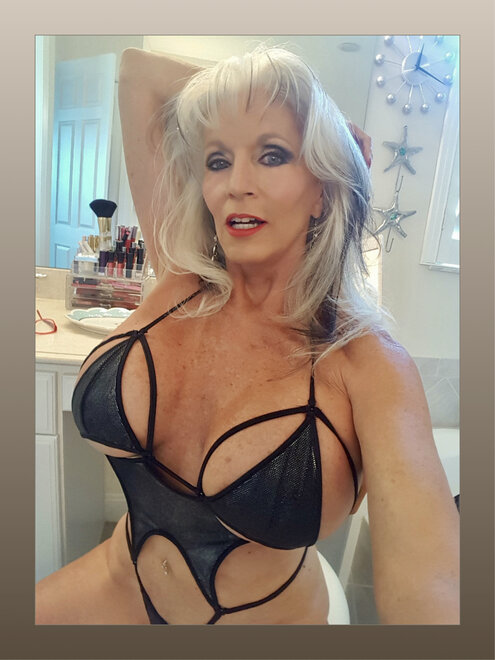 ‎Big Huge Boobies V2.‎65