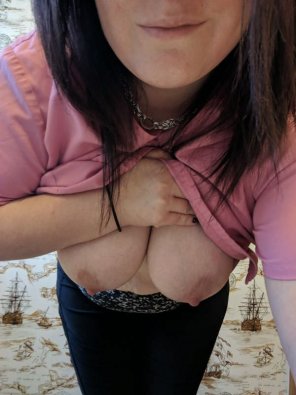 amateur pic Titty Tuesday [f]