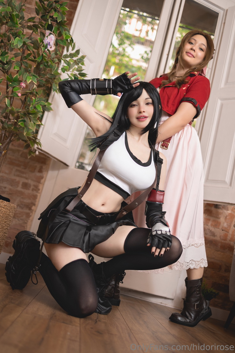 amateur photo Hidori Rose & Virtual Geisha - Tifa & Aerith (8)