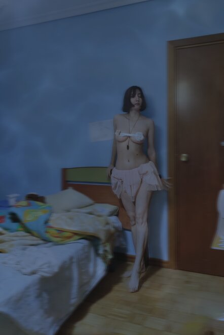 20221106_233147_032 (1) nude