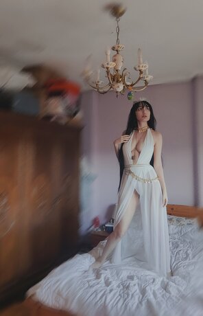 amateur photo Anyelik goddess of light (9)