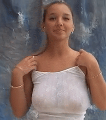 foto amateur big braless boobs bouncing under her sheer dress