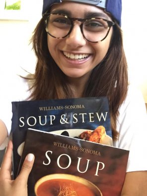 Mia Khalifa likes cooking soup