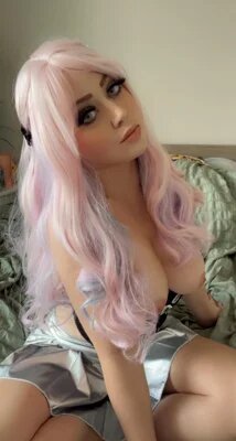 i-think-id-make-a-pretty-sweet-little-girlfriend--post-by-perfect-tits-twobrattycats-on-u_twobrattycats