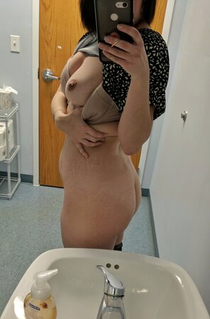 amateur pic [f]inally had a break at work