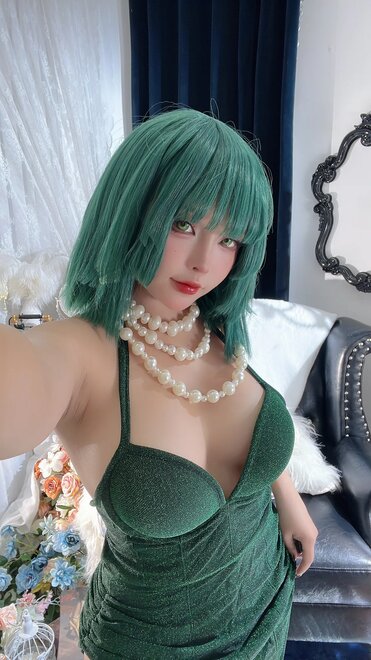 beauty_1696343624096_NhMPMIKd