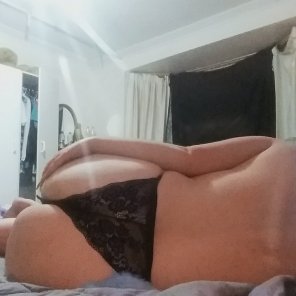 photo amateur Lil bit of butt for a Friday night ðŸ‘ðŸ‘ðŸ˜™