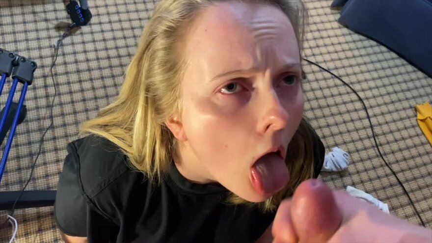 TEEN SURPRISED WITH MASSIVE FACIAL CUMSHOT