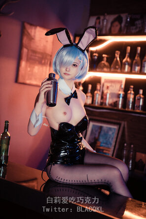 foto amadora BLACQKL - Rem Bunny (37)