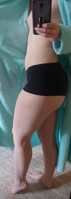 [f] 5'3" with a thick booty ðŸ‘