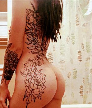 foto amatoriale Ass and Tattoos