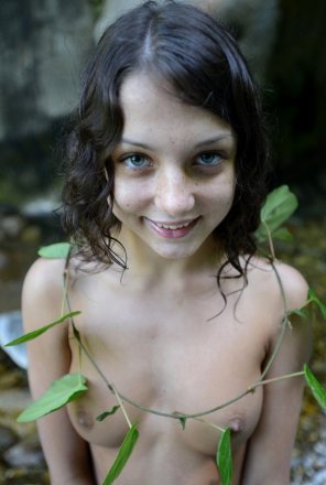 zdjęcie amatorskie You have found a forest sprite. She grants you +3 dexterity and 1 wish.