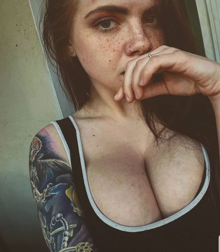 Arm tattoo porno