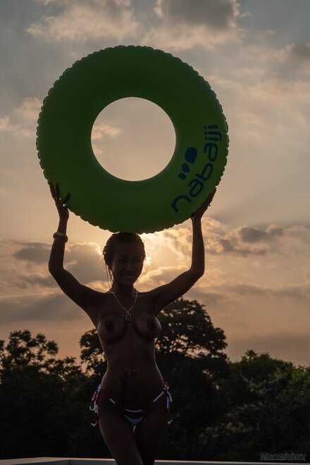 Circle and Stripes 0072-topaz-sharpen-faceai