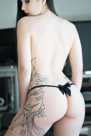 foto amadora Thong With A Bow