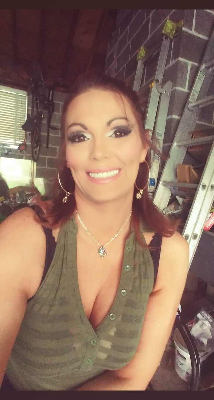 Hot Latina Milf Pics