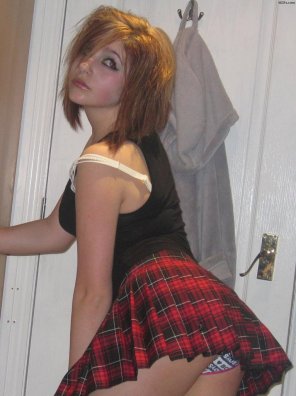 amateur pic Short skirt