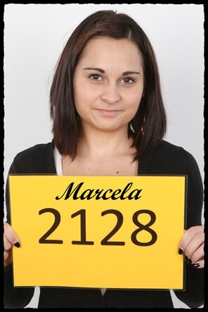 アマチュア写真 2128 Marcela (1)