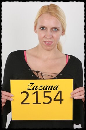 amateur pic 2154 Zuzana (1)