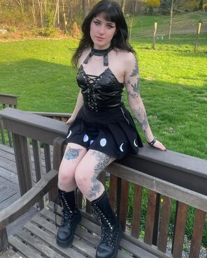 amateur pic gothgirlslife_3253978253683195973_48844914515_0_1080x1350