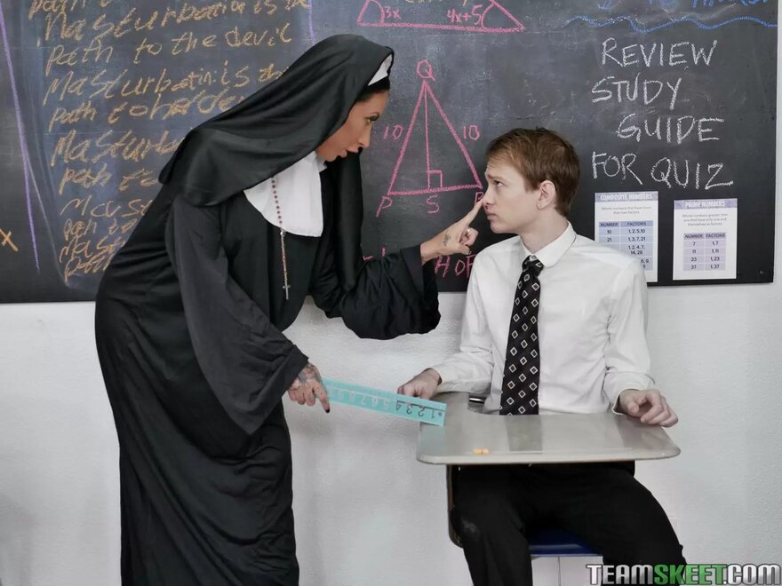 046_349bf7f2270548f8bfaa42d9f136dcff