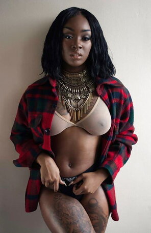 zdjęcie amatorskie black ebony nude and no nude