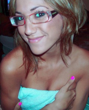 amateur pic Glasses and towel
