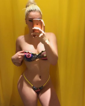 amateur-Foto PictureMicro bikini