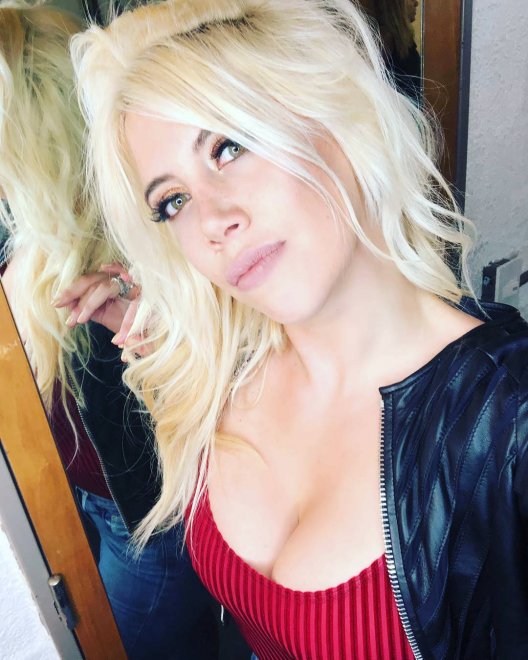 Wanda Nara nude