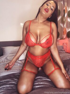 sophialares-13-02-2020-147588856-How’s your day going #ValentinesEdition 💖