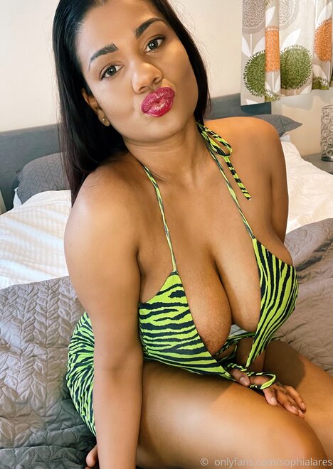 sophialares-16-09-2021-2222460382-🥑