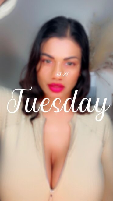 trini_sophia_1699968136_3235889749564648438_571454529