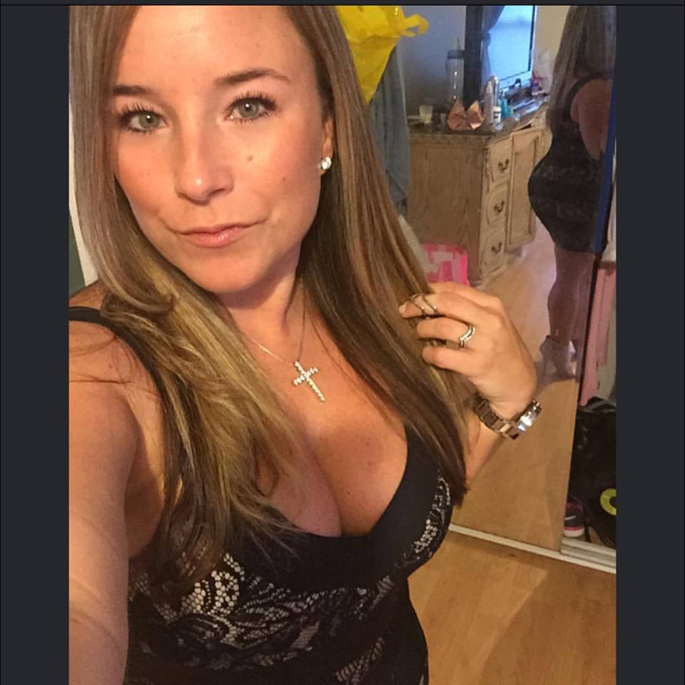 Friends Mom Porn Photo Friends Mom Porn Photo