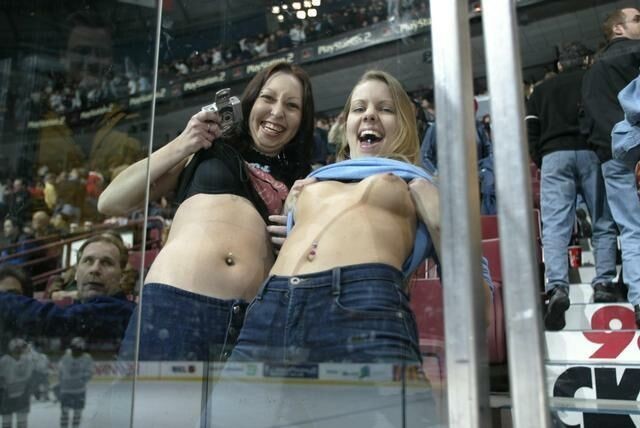 Girls naked hockey