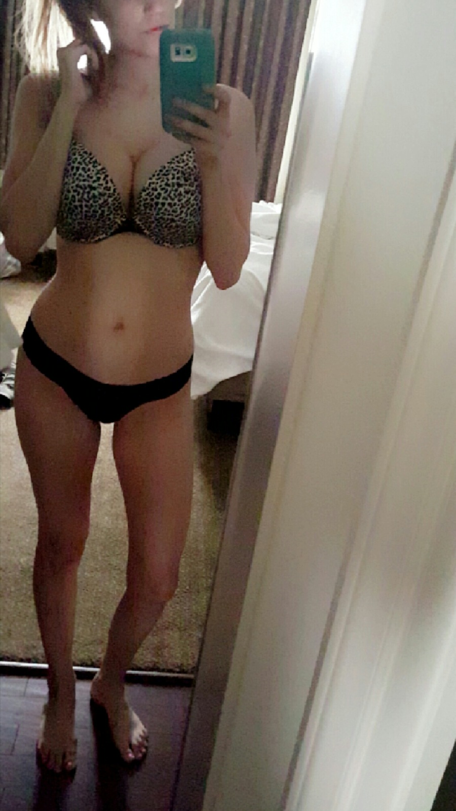 Homemade tight young pussy Naked girl hunting photos