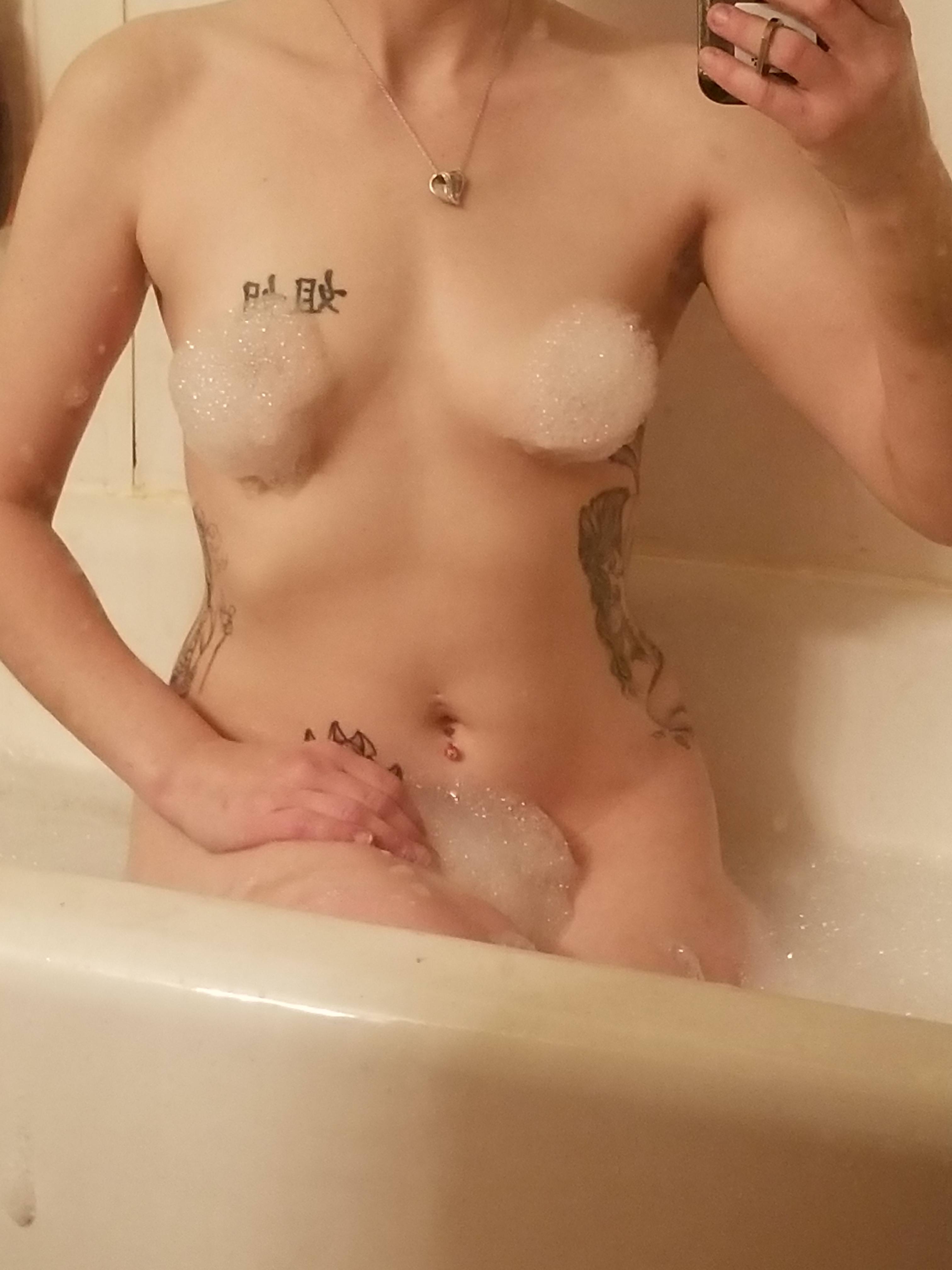 Bubble Tits Porn Pic EPORNER