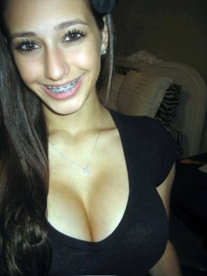 Petite Latina Sweetie Swallows Stiff Dick Of Her Hubby Before Getti