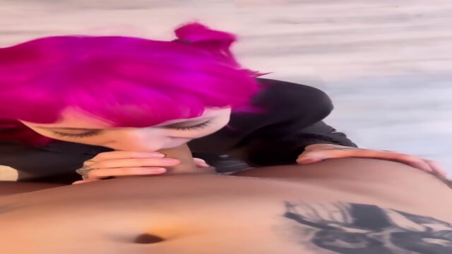 Ell3s gives a sloppy blowjob with pink hair pov
