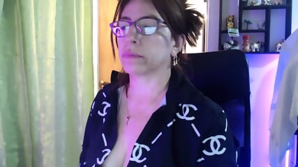 Big Natural Tits Hot Mature Solo Teasing On Webcam